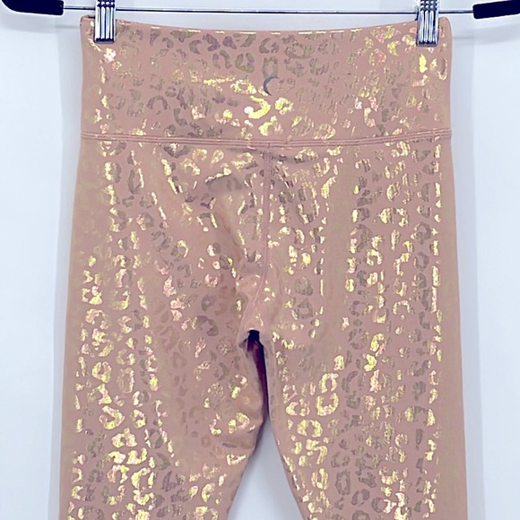 Zyia Gold Leopard Light n Tight 7/8 Leggings Size 4 - Picture 5 of 7